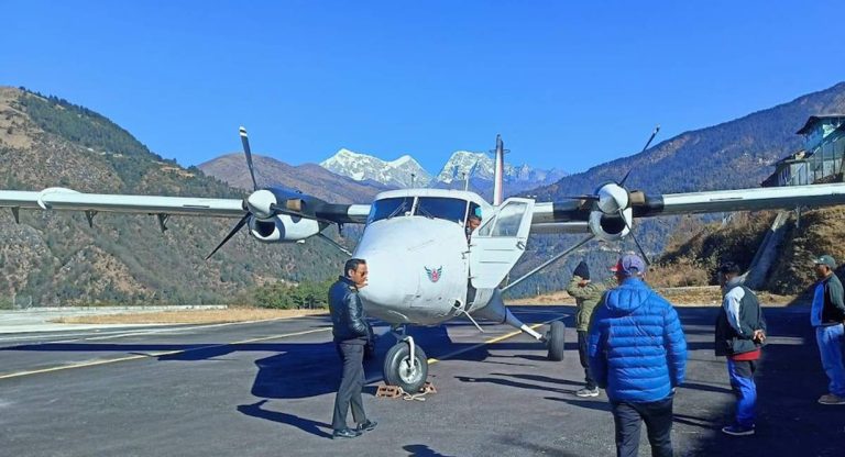 सोलुखुम्बुको फाप्लु विमानस्थलमा १७ दिनपछि उडान