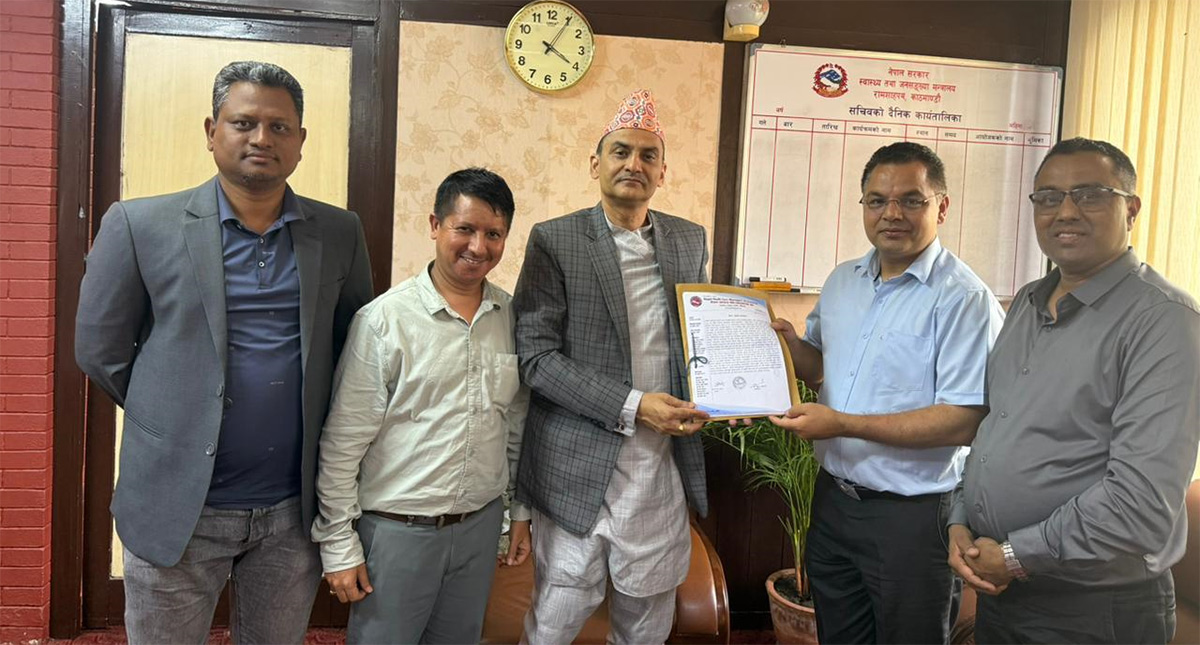 आफ्नै निर्णयलाई बेवास्ता गर्दै सरकार, स्वास्थ्य सेवा व्यवस्थापक संघको ज्ञापन पत्र