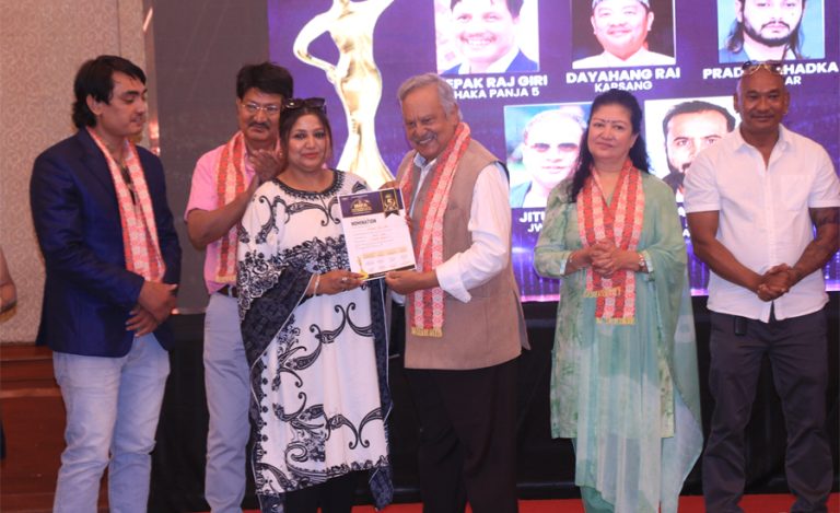 ‘इन्फा अवार्ड २०२५’का ५ सर्वश्रेष्ठ मनोनितलाई प्रमाणपत्र