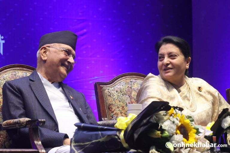 ओलीलाई विद्याको सुझाव : कार्यकर्तामा निराशा बढ्दै गएको छ, अलमलमा धेरै बस्नु हुँदैन