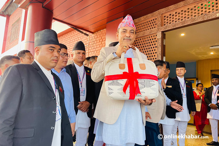 लुम्बिनीमा मुख्यमन्त्रीको प्रतिबद्धता विपरित घाटा बजेट