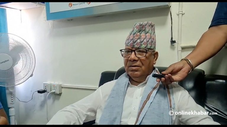 सिमरा विमानस्थलमा माधव नेपालले भने- म स्तब्ध भएँ (भिडियोसहित)