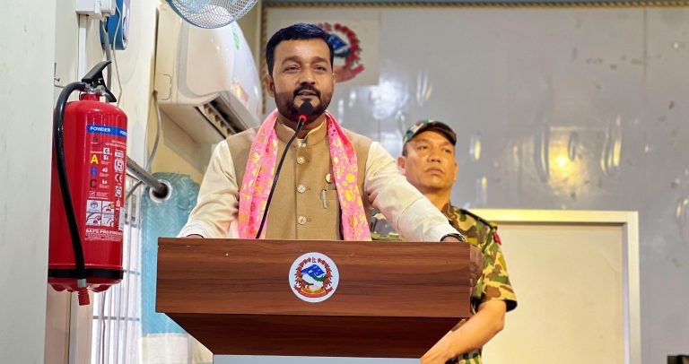 कन्याम-पञ्चकन्या खानेपानी योजना समयमै पूरा नभए ठेक्का रद्द गर्छौँं : मन्त्री यादव