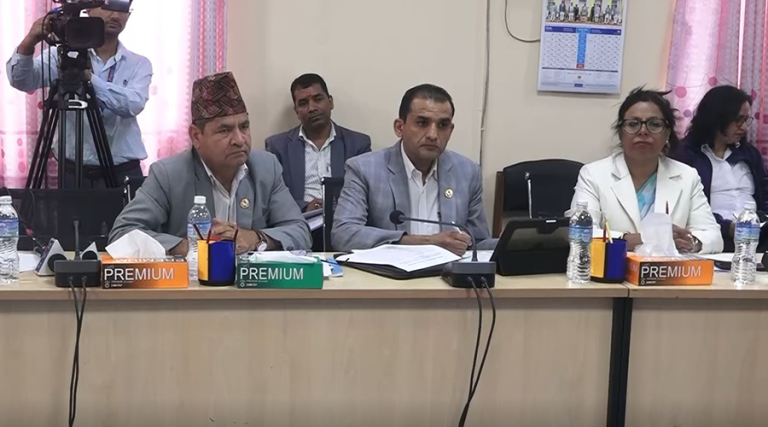 अदालती समस्या नभए भार परीक्षण गरेर कालीमाटीको पुल सञ्चालन गर्छौं : मन्त्री दाहाल