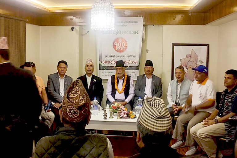 गाँजालगायत जडिबुटीजन्य नेपाली उत्पादनमा जोड दिनुपर्ने बेला आयो : कृषिमन्त्री अधिकारी