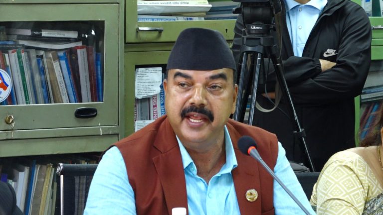 राज्य व्यवस्था समितिको सदस्य हो भन्न पनि लाज लाग्न थाल्योः सांसद घिमिरे