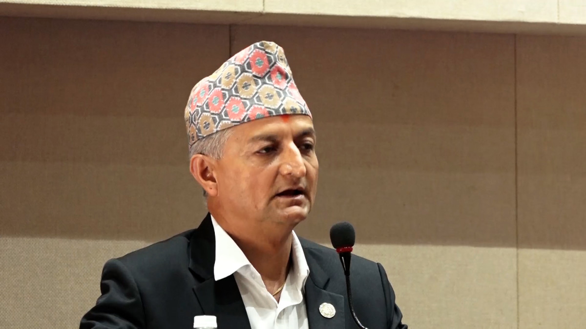 बार एशोसिएसनका अध्यक्ष विजय मिश्र भन्छन्– ‘पक्राउ कानुनी शासन अनुसार भएन’