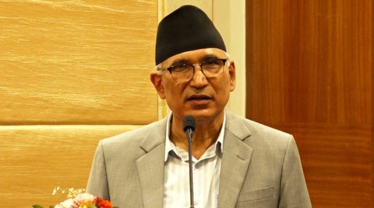 सरकार स्थिर कर नीतिको पक्षमा छ : अर्थमन्त्री पौडेल