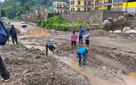 बीपी राजमार्गमा ८ ठाउँमा बाढीपहिरो, सडक पूर्णरुपमा अवरुद्ध