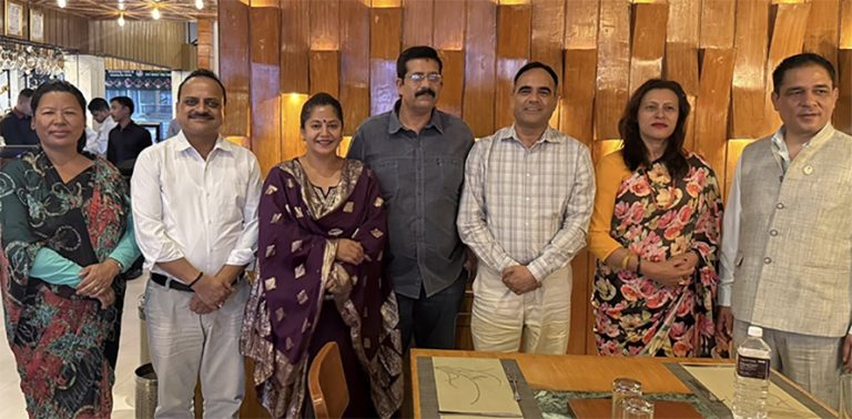 पार्टी निर्णय कार्यान्वयनका लागि दबाब दिन कांग्रेसका ७ केन्द्रीय सदस्यको छलफल