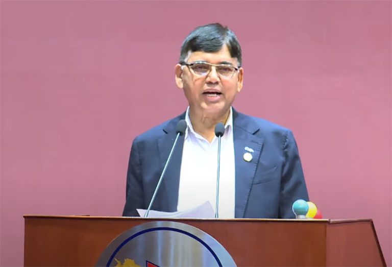 ‘बजेटमा राष्ट्रिय गौरवका आयोजना र रणनीतिक सडकलाई प्राथमिकता दिएका छौं’