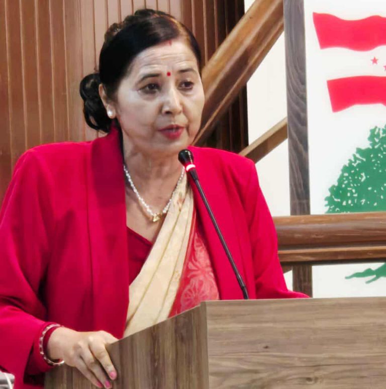 एमाले बाहेकको चुनावी गठबन्धन गर्न कांग्रेस तयार हुनुपर्छः डिला संग्रौला