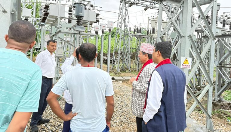 हितेन्द्रदेव अनुगमनमा पुग्दा चनौली केन्द्रका प्रमुख अनुपस्थित