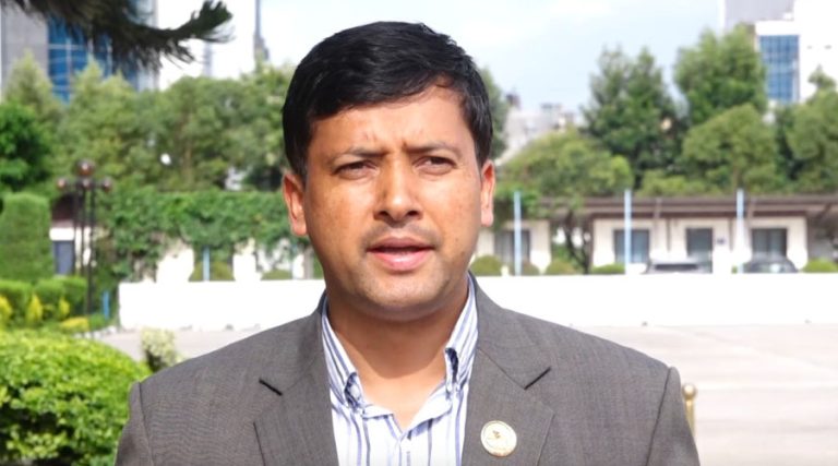 सरकारबाट बाहिरिनुको पीडा प्रचण्डमा अझै बाँकी छ : एमाले