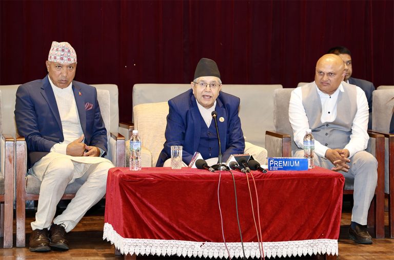 कलाकारसँग सभामुख घिमिरेको अन्तरक्रिया