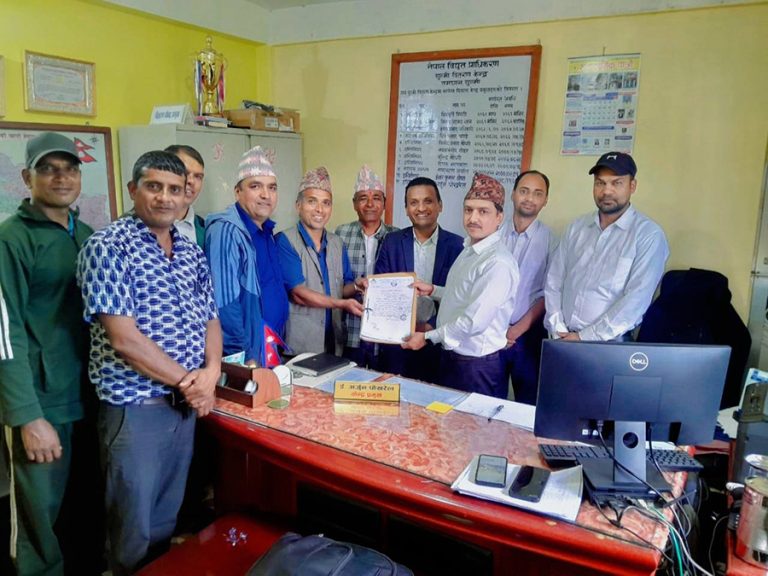 गुल्मीका सामुदायिक विद्युत् आयोजना प्राधिकरणमा हस्तान्तरण