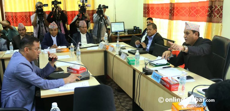 एमालेले माग्यो रामहरि खतिवडाको राजीनामा