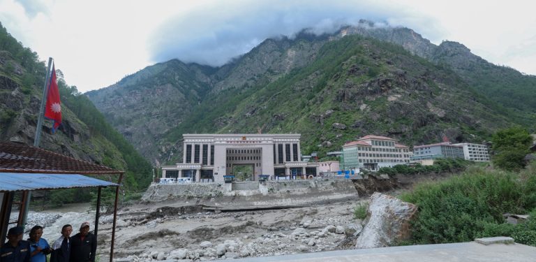 रसुवा बाढी : ९ जनाको शव भेटियो, १९ अझै बेपत्ता