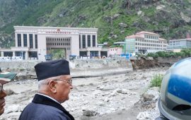 प्रधानमन्त्रीले गरे बाढी प्रभावित क्षेत्रको अवलोकन, लिए उद्धार र क्षतिबारे जानकारी