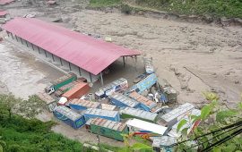 रसुवा बाढीको चपेटामा परेको टिमुरेमा अब सुक्खा बन्दरगाह असम्भव !