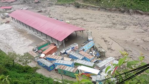 रसुवा बाढीको चपेटामा परेको टिमुरेमा अब सुक्खा बन्दरगाह असम्भव !