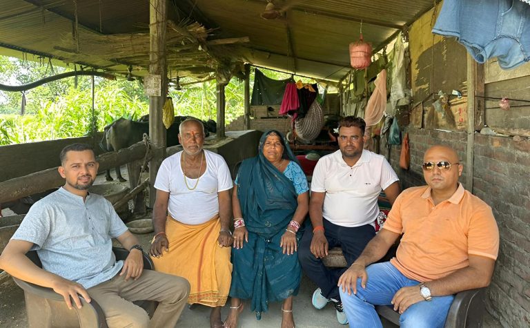 रुपन्देही ३ उपचुनाव : सन्तोष गिरीले थाले घरदैलो