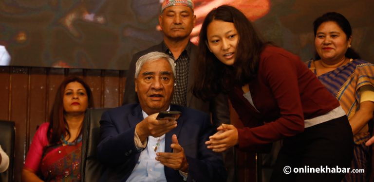 तन्नेरीका अगाडि कांग्रेसको ‘एआई बहस’