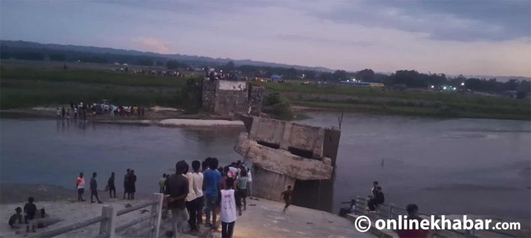 भत्किएको त्रियुगा पुलमुनि माछा मार्न गएका युवक बेपत्ता, खोजी कार्य जारी