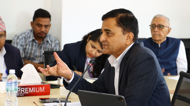 विमानस्थल थप्ने कुरा फेसन बन्यो, भोटका लागि नथपौं : सचिव भट्टराई