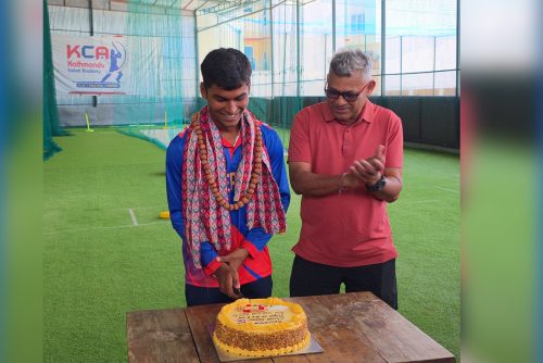 यू-१६ राष्ट्रिय क्रिकेटर अभय यादव सम्मानित