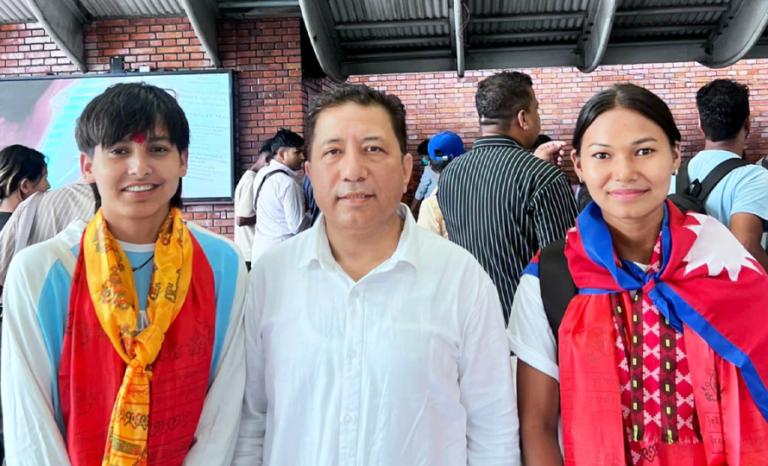 अञ्जली र सबिनाले थिम्पु सिटी एफसीबाट भुटानी लिग खेल्ने