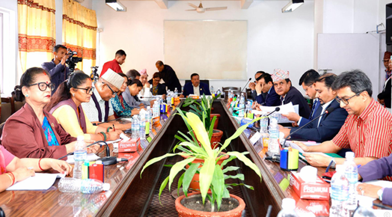 बैंक तथा वित्तीय संस्था सम्बन्धी विधेयक पुनर्लेखन जरुरी छैन : सचिव घिमिरे