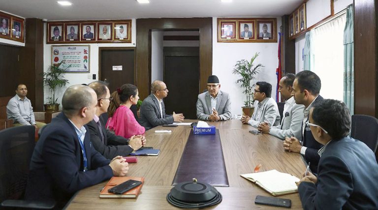 नवनिर्वाचित परिसंघ पदाधिकारी र अर्थमन्त्रीबीच छलफल
