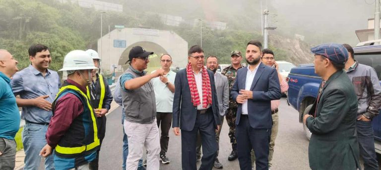 नागढुंगा सुरुङ सञ्चालनको तयारी गर्न मन्त्री दाहालको निर्देशन  