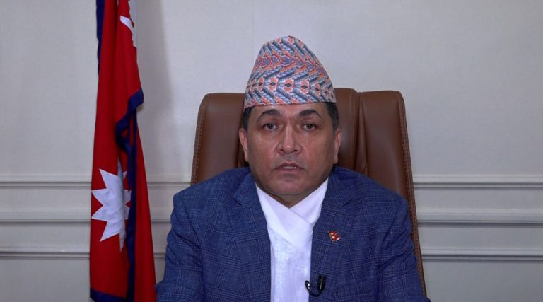 संघसंस्थालाई सरकारको ध्यानाकर्षण : चुरे संरक्षणको नाममा काठमाडौंका होटलमा गोष्ठी नगर