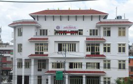 सिलिण्डर लिन ओमान उड्यो नेपाल एयरलाइन्सको विमान
