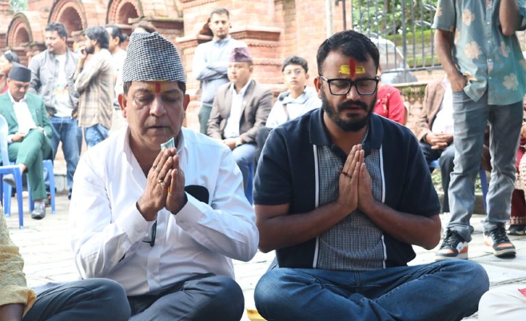 पाँडेले थाले ‘झरीपछिको इन्द्रेणी’ छायांकन, बालेनले गीत गाउने