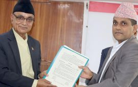 कर्णालीका मुख्यमन्त्री कँडेलले गरे मन्त्रीहरूसँग कार्यसम्पादन सम्झौता