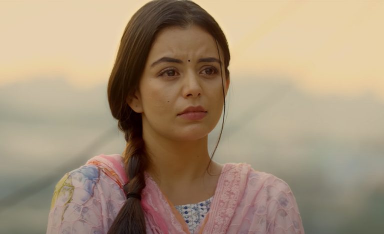 ‘रियाल रिङ्गेट’ को गीत ‘आमा’ मा विदेशिएका युवाको चित्कार