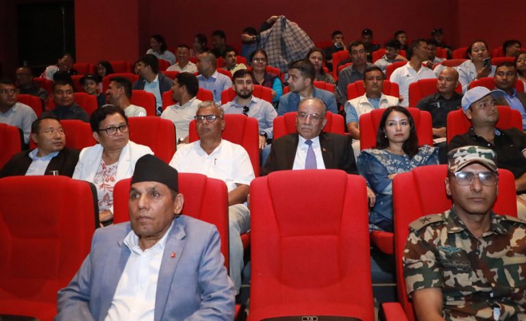 प्रचण्डसहितका माओवादी नेताले हेरे ‘महाभोज’