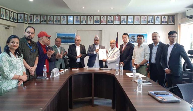 सौर्य एयरलाइन्स दुर्घटना छानबिन आयोगले बुझायो अन्तिम प्रतिवेदन