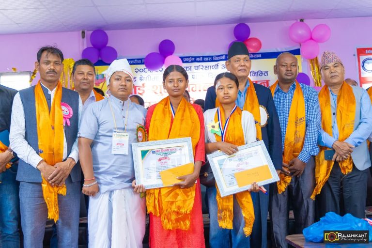 एसईईमा ४ जीपीए ल्याउने प्रिशिला र तेजिना चौधरीसहितका विद्यार्थी सम्मानित