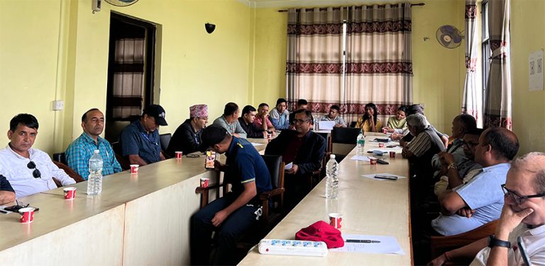 त्रिविलाई शैक्षिक वातावरण बनाउन प्राध्यापकसँग अनेरास्ववियुको विमर्श