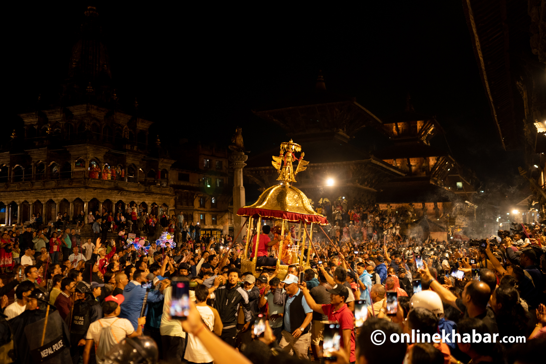 पानीमा रूझ्दै पाटनमा मनाइयो भीमसेन जात्रा (तस्वीरहरू)