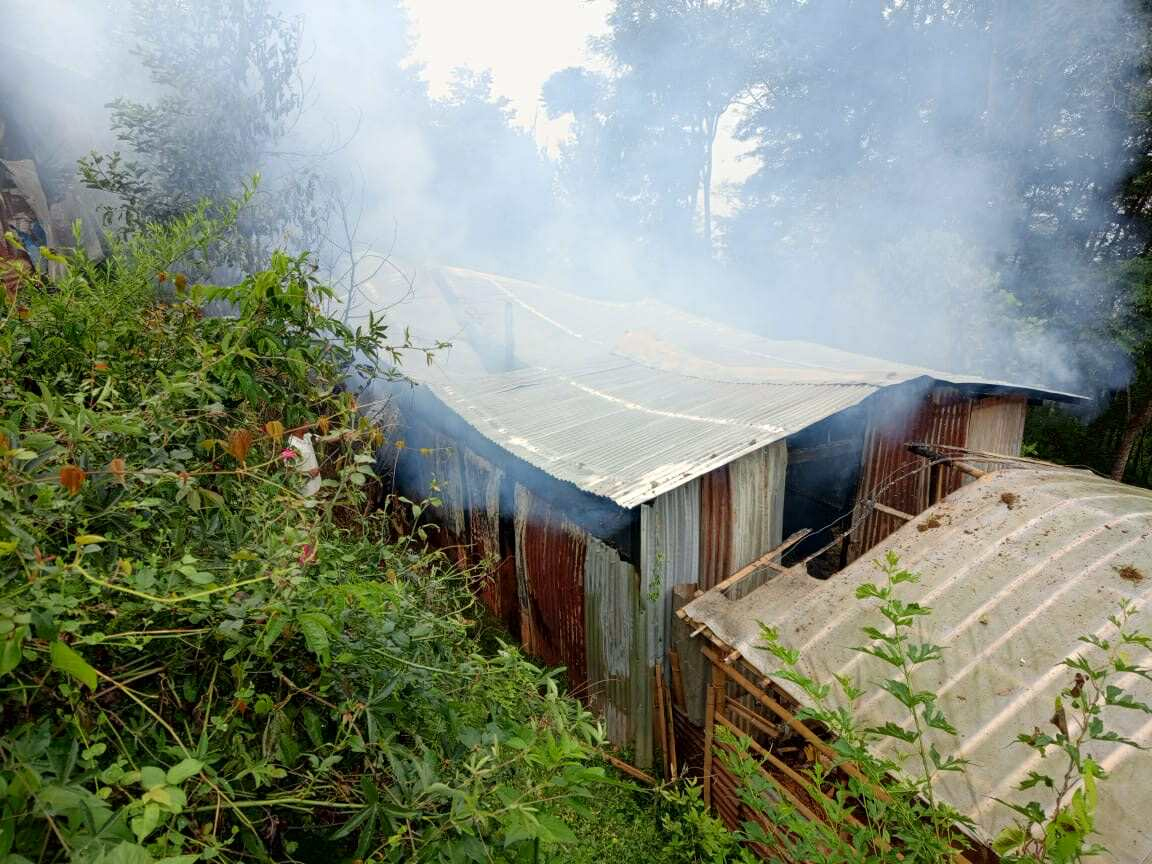 सिन्धुपाल्चोकमा फार्ममा आगलागी हुँदा ५० बाख्रा मरे