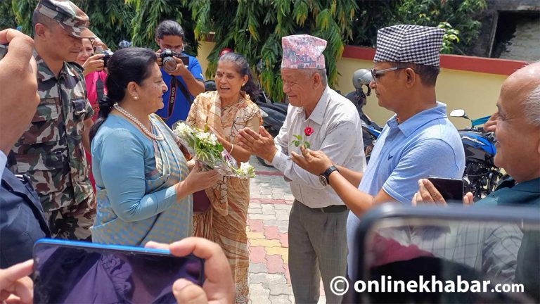 एमाले मोरङको कार्यालय पुगिन् विद्या भण्डारी