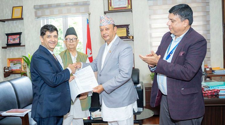 बूढीगण्डकीका सीईओले लिए सपथ, प्रगति देखिने गरी काम गर्ने ऊर्जामन्त्रीको निर्देशन