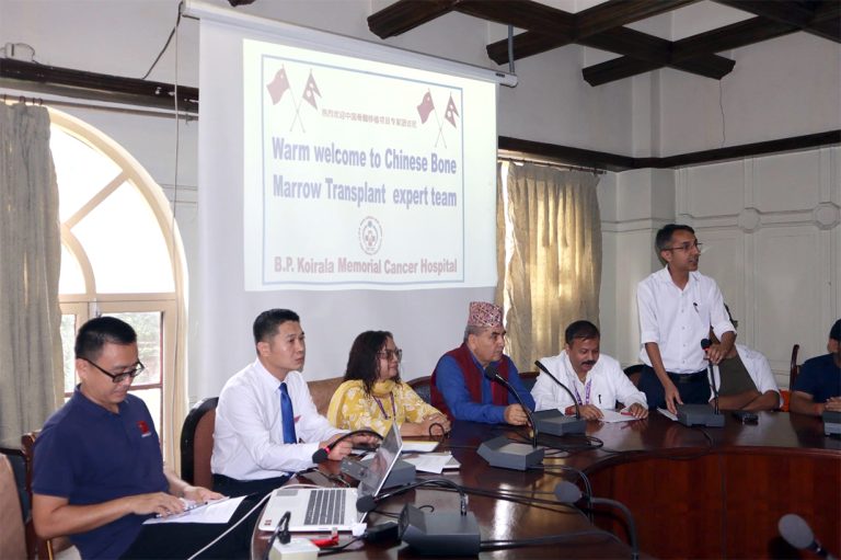 बोनम्यारो प्रत्यारोपण केन्द्र सञ्चालनबारे बुझ्न चिनियाँ टोली चितवनमा