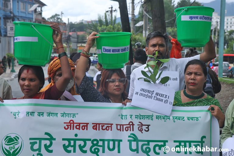 चुरे संरक्षणको माग गर्दै काठमाडौंमा प्रदर्शन (तस्वीरहरू)