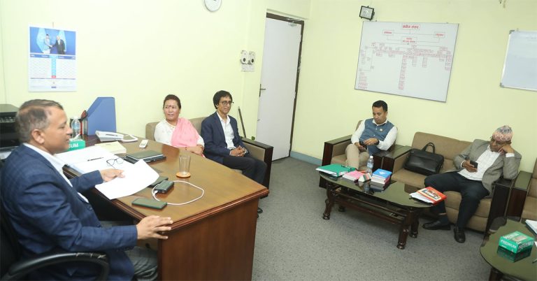 कुलिङ पिरियडमा गडबडी छानबिन समितिको बैठक १२ घण्टादेखि जारी